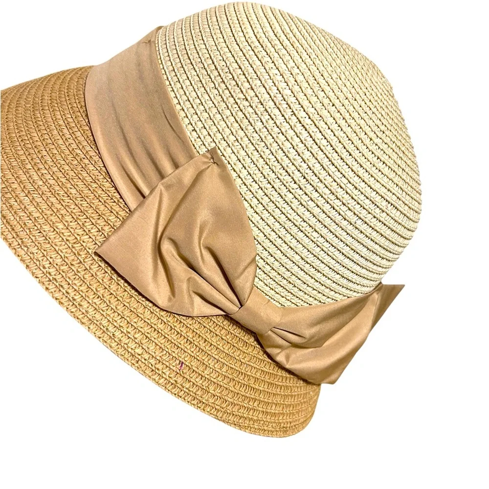 Packable Versatile Wide Rimmed Straw Hat with Vintage Look
